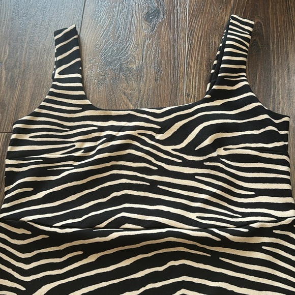 H&M Dress - Picture 4 of 5